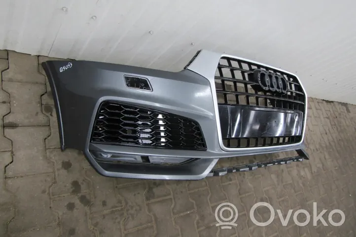 Audi Q3 F3 Передний бампер Zderzak