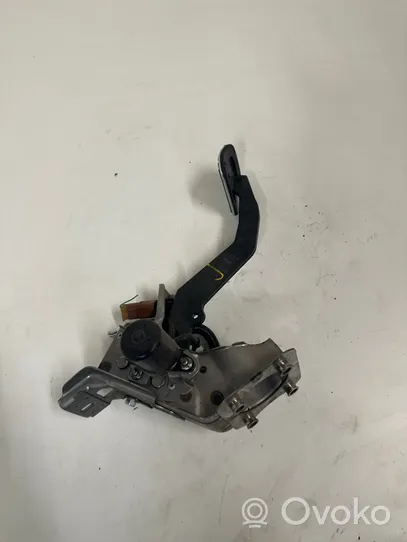 Infiniti Q50 Support, pédale de frein 