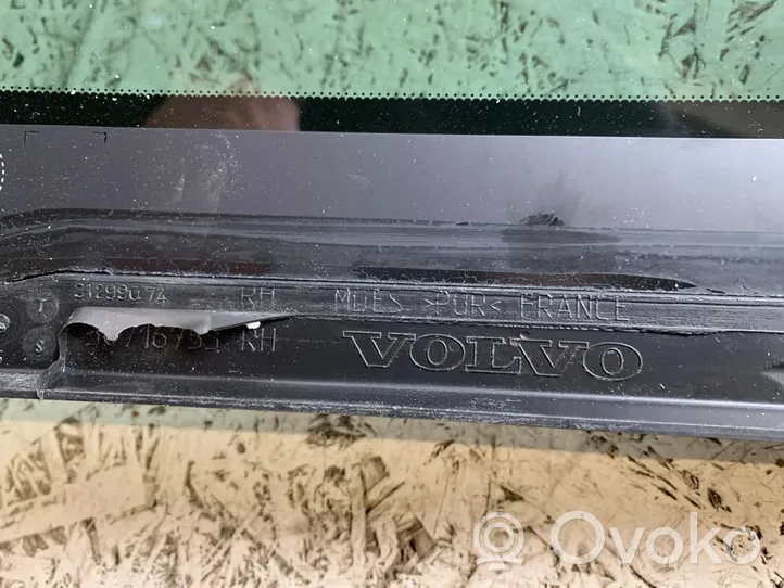 Volvo XC70 Szyba karoseryjna tylna VOLVO