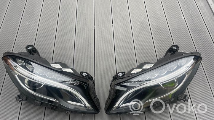 Mercedes-Benz GLA W156 Faro/fanale A1569061700