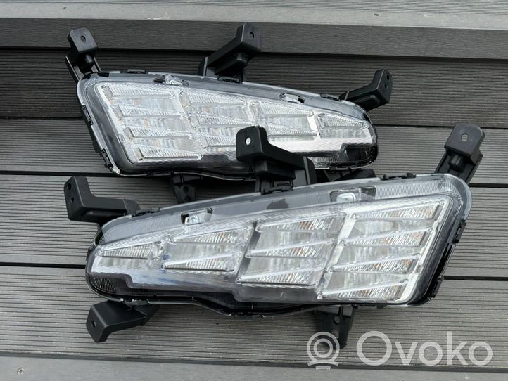 Hyundai i30 Faro diurno con luce led 92207G4600