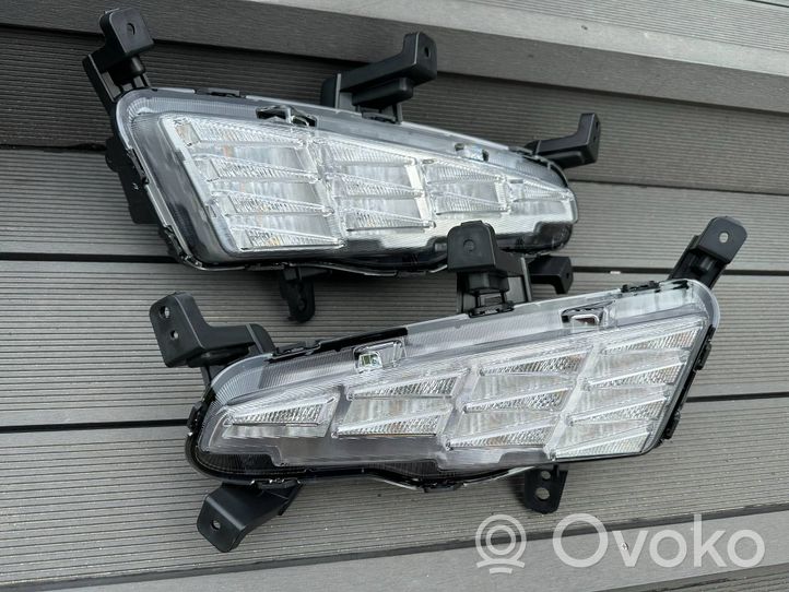 Hyundai i30 Phare de jour LED 92207G4600