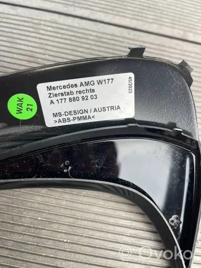 Mercedes-Benz A W177 AMG Listwa zderzaka przedniego A1778809203