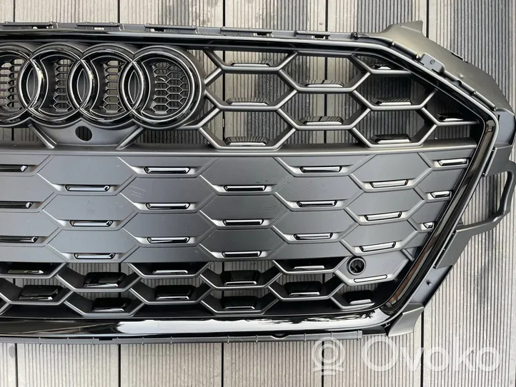 Audi A4 S4 B9 8W Etupuskurin ylempi jäähdytinsäleikkö 8W0853651DK