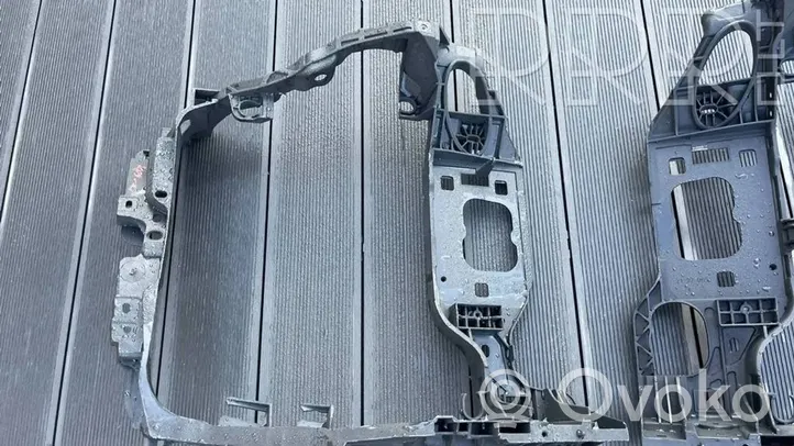 Porsche Macan Traverse, support de radiateur latéral 95B805295