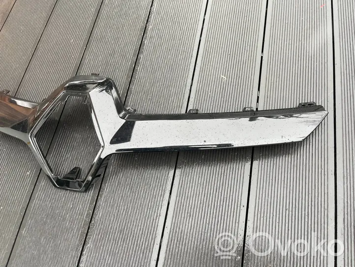 Renault Megane III Grille calandre supérieure de pare-chocs avant 620728794R