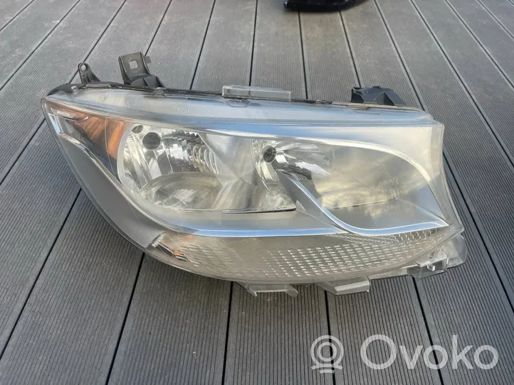 Mercedes-Benz Sprinter W907 W910 Lampa przednia A9109060100