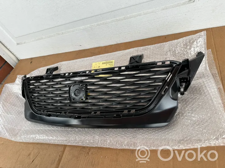 Seat Ibiza IV (6J,6P) Front bumper upper radiator grill 6JA853668