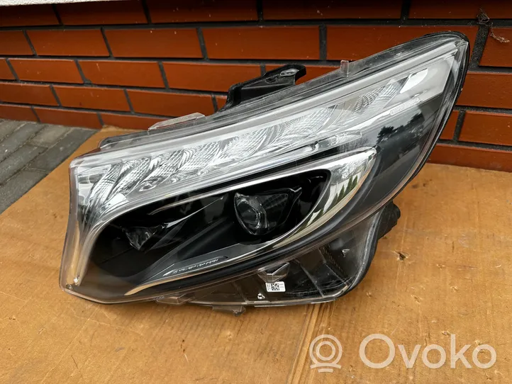 Mercedes-Benz Vito Viano W447 Lampa przednia A4479061401