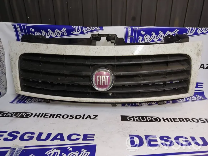 Fiat Scudo Grille de calandre avant 