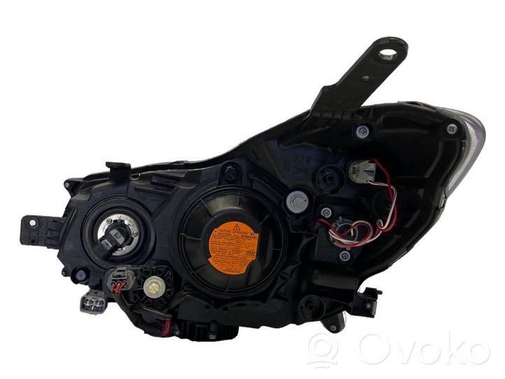 Subaru Impreza IV Lampa przednia P9934R