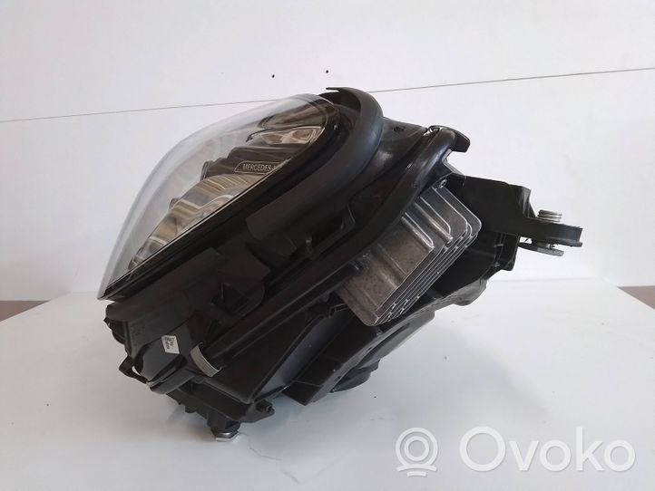 Mercedes-Benz S W222 Lampa przednia A2229062305