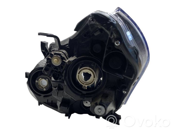 Toyota Verso Faro/fanale 811100F090