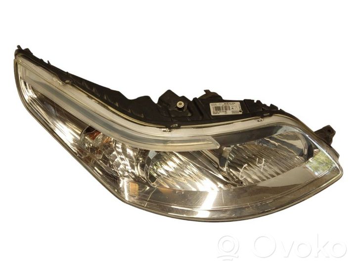 Citroen C4 I Lampa przednia 9646893880