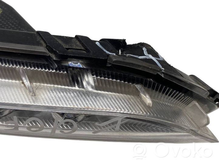 Hyundai Tucson TL Faro diurno con luce led 92208D7000