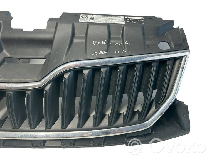 Skoda Fabia Mk3 (NJ) Grille calandre supérieure de pare-chocs avant 6V0853653