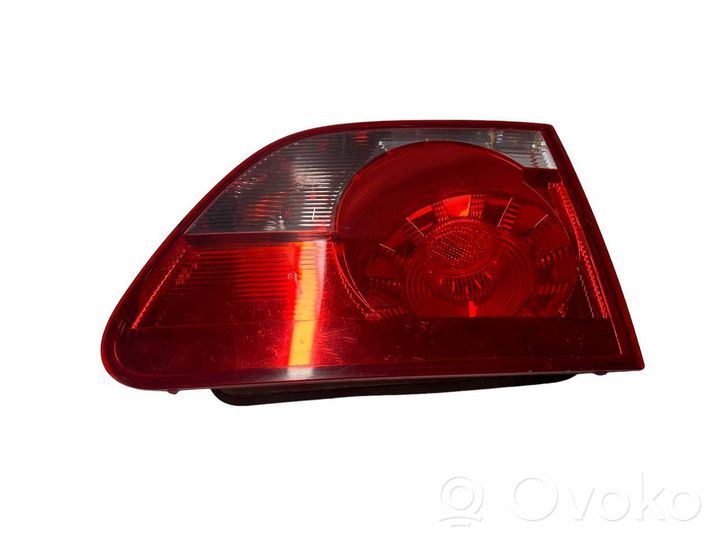 Seat Altea Lampy tylnej klapy bagażnika 5P8945093D