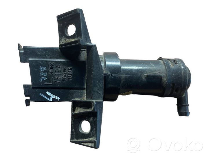 Toyota Corolla E120 E130 Difusor de agua regadora de faro delantero 78194