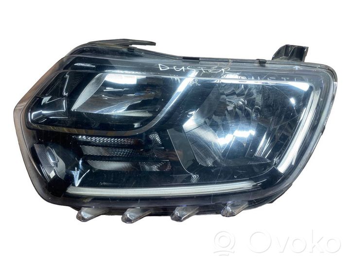 Dacia Duster Lampa przednia 260609367R