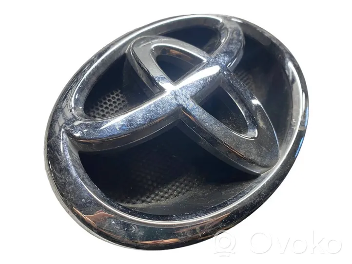Toyota Verso Manufacturer badge logo/emblem 753110F030