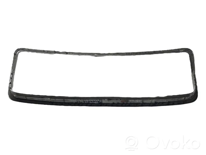 Toyota Avensis T270 Moulure de pare-chocs avant PZ415T0494ZB