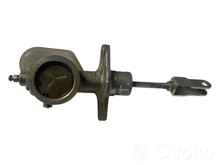 Subaru Forester SH Główny cylinder hamulca 37230FE040