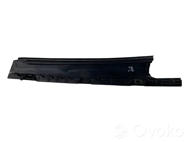 Volkswagen PASSAT B8 Rivestimento modanatura del vetro della portiera posteriore 3G0839901N