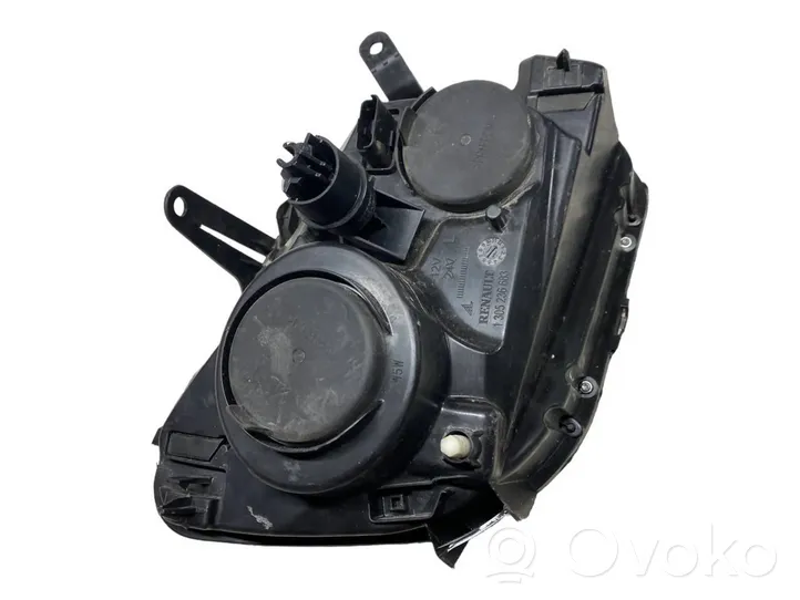 Dacia Duster Lampa przednia 260602589R