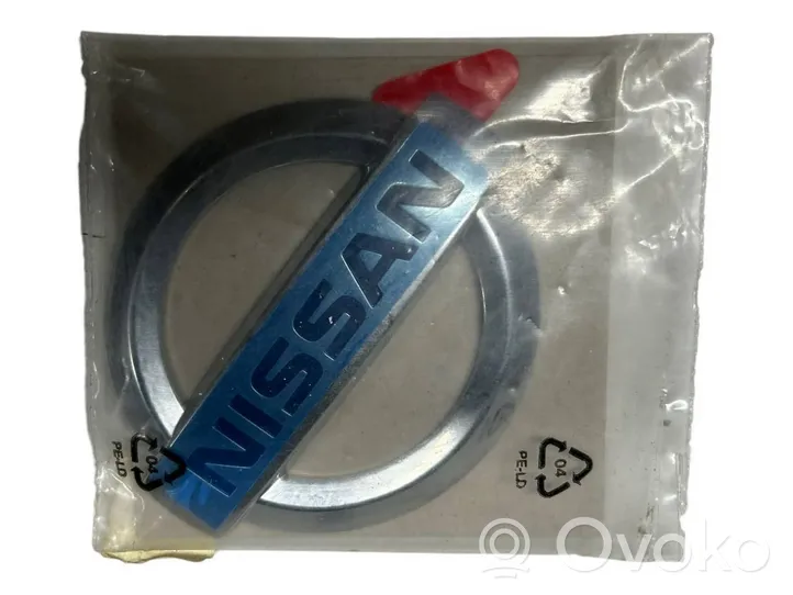 Nissan Primastar Mostrina con logo/emblema della casa automobilistica 9088900QAB