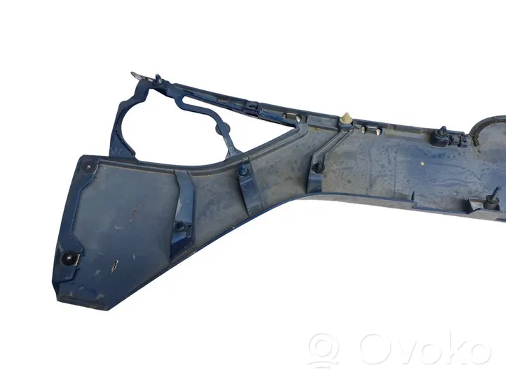 Toyota Avensis T270 Verkleidung Heckklappe Kofferraumdeckel 7681105140