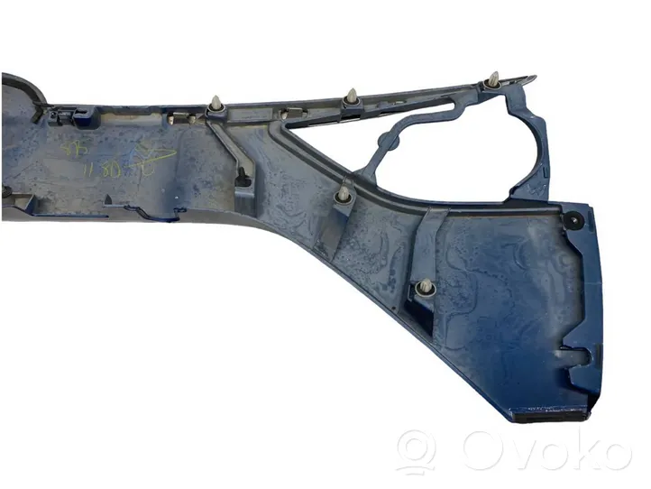 Toyota Avensis T270 Verkleidung Heckklappe Kofferraumdeckel 7681105140