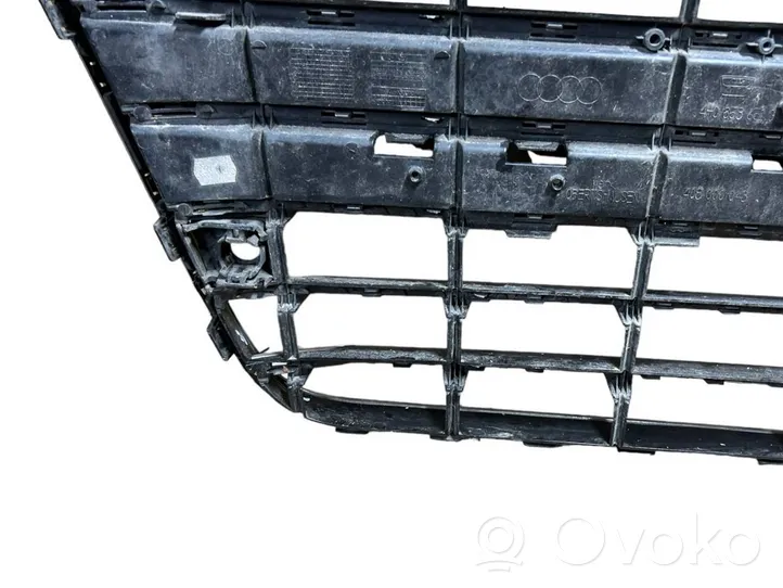 Audi A8 S8 D4 4H Maskownica / Grill / Atrapa górna chłodnicy 4H0853651G