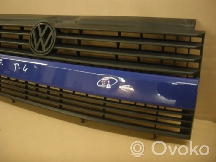 Volkswagen Transporter - Caravelle T4 Maskownica / Grill / Atrapa górna chłodnicy 