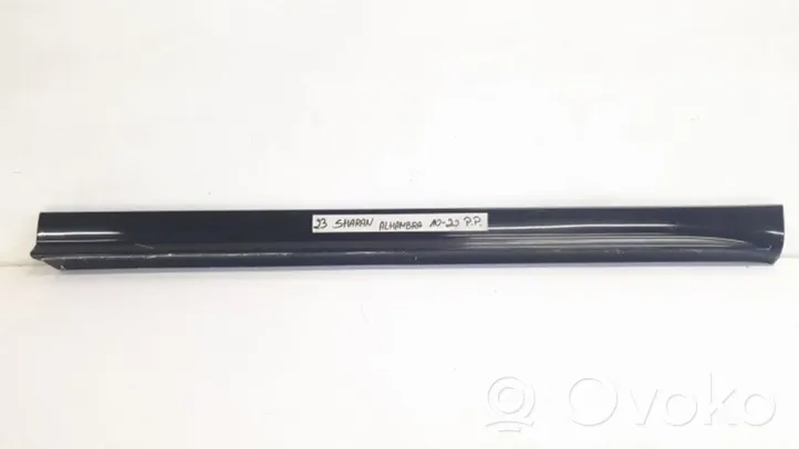 Volkswagen Sharan Front door trim (molding) 