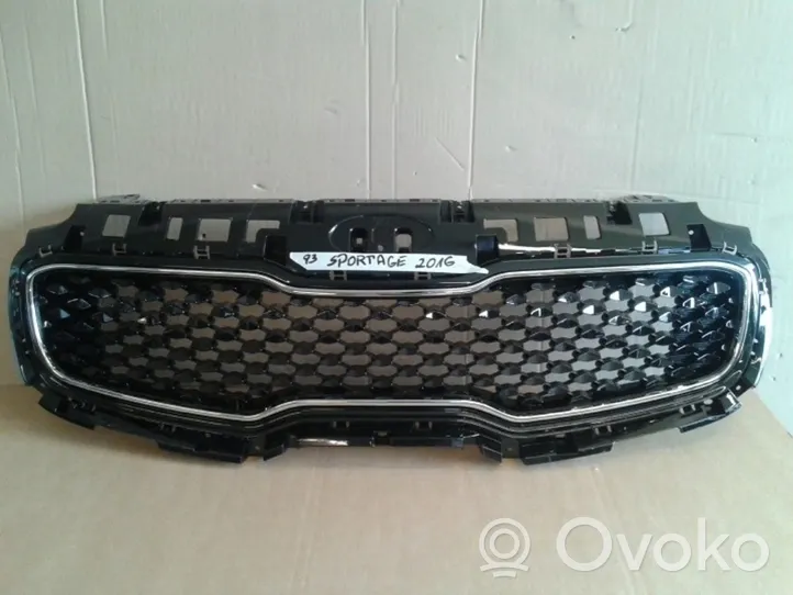 KIA Sportage Front bumper upper radiator grill 