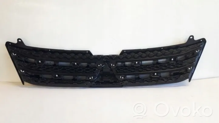 Mitsubishi Eclipse Cross Grille calandre supérieure de pare-chocs avant 