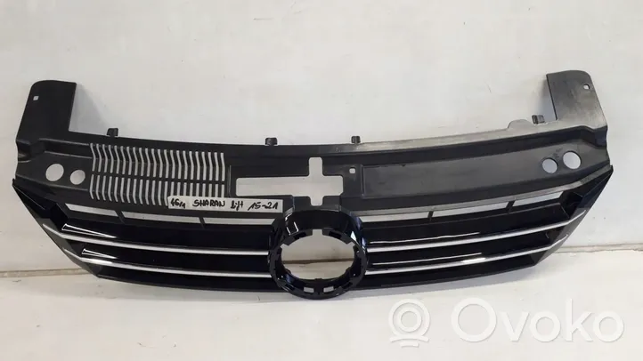 Volkswagen Sharan Maskownica / Grill / Atrapa górna chłodnicy 7N0853653B