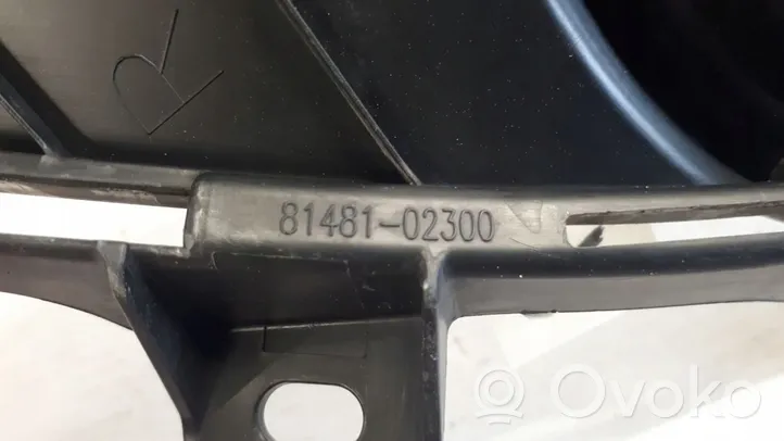 Toyota Auris E180 Etupuskurin alempi jäähdytinsäleikkö 8148102300