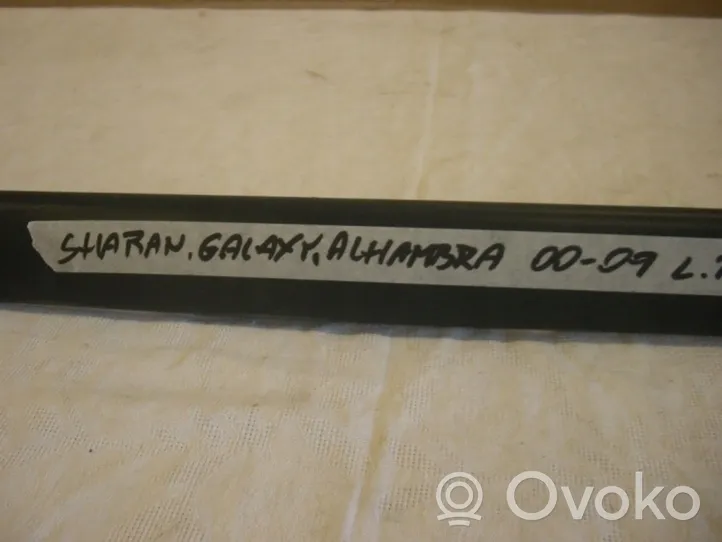 Volkswagen Sharan Front door trim (molding) 