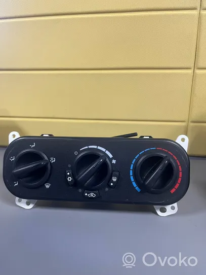 Dodge Caliber Panel klimatyzacji P55111874AA
