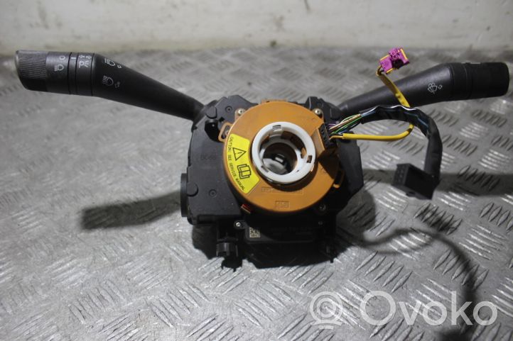Opel Combo D Interruptor/palanca de limpiador de luz de giro 51826041
