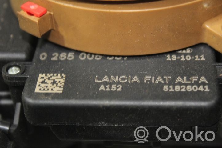 Opel Combo D Leva/interruttore dell’indicatore di direzione e tergicristallo 51826041