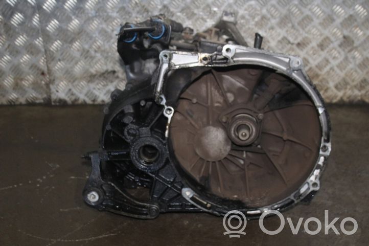 Volvo C30 Mechaninė 5 pavarų dėžė 3M5R7F096