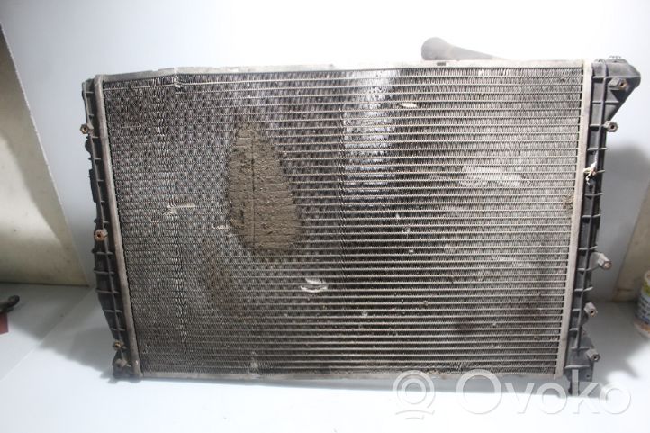 Alfa Romeo GT Coolant radiator 