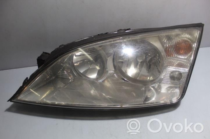 Ford Mondeo Mk III Lampa przednia 