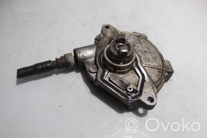 Mercedes-Benz A W169 Alipainepumppu 6402300365