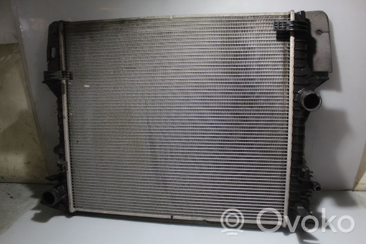 Jaguar XJ X351 Coolant radiator 