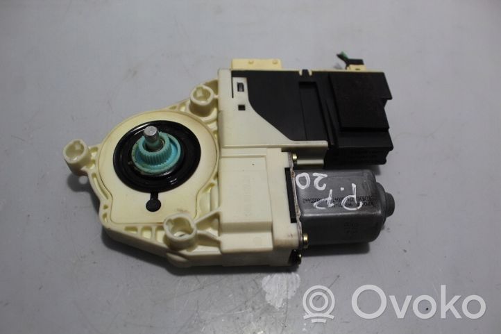 Citroen C4 I Front door window regulator motor 996388102