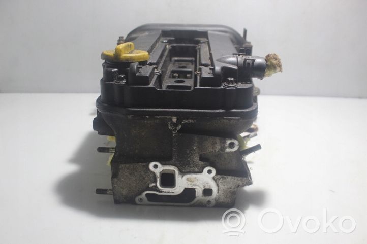 Opel Corsa C Culasse moteur 