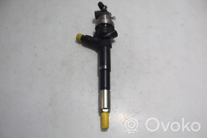Opel Astra J Injecteur de carburant 55567729